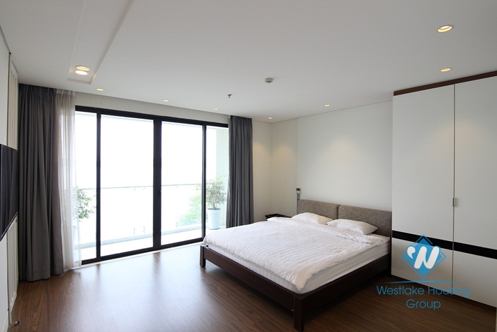 Nice lake view two bedrooms apartment for rent in Yen Phu village, Tay Ho, Ha Noi
